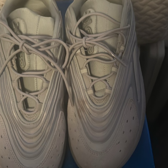 Adidas new/like new sneakers  size 11.5-12 men main image 9